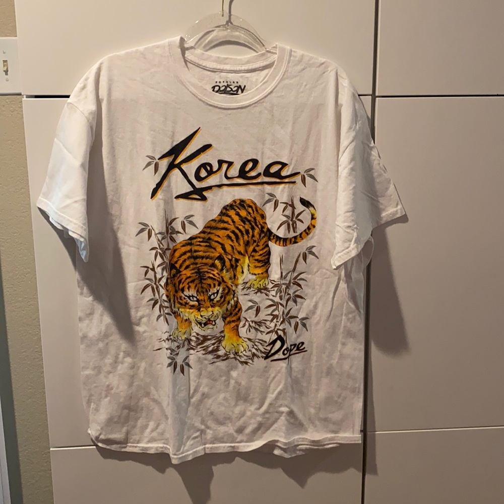 Popular poison T-shirt XL
